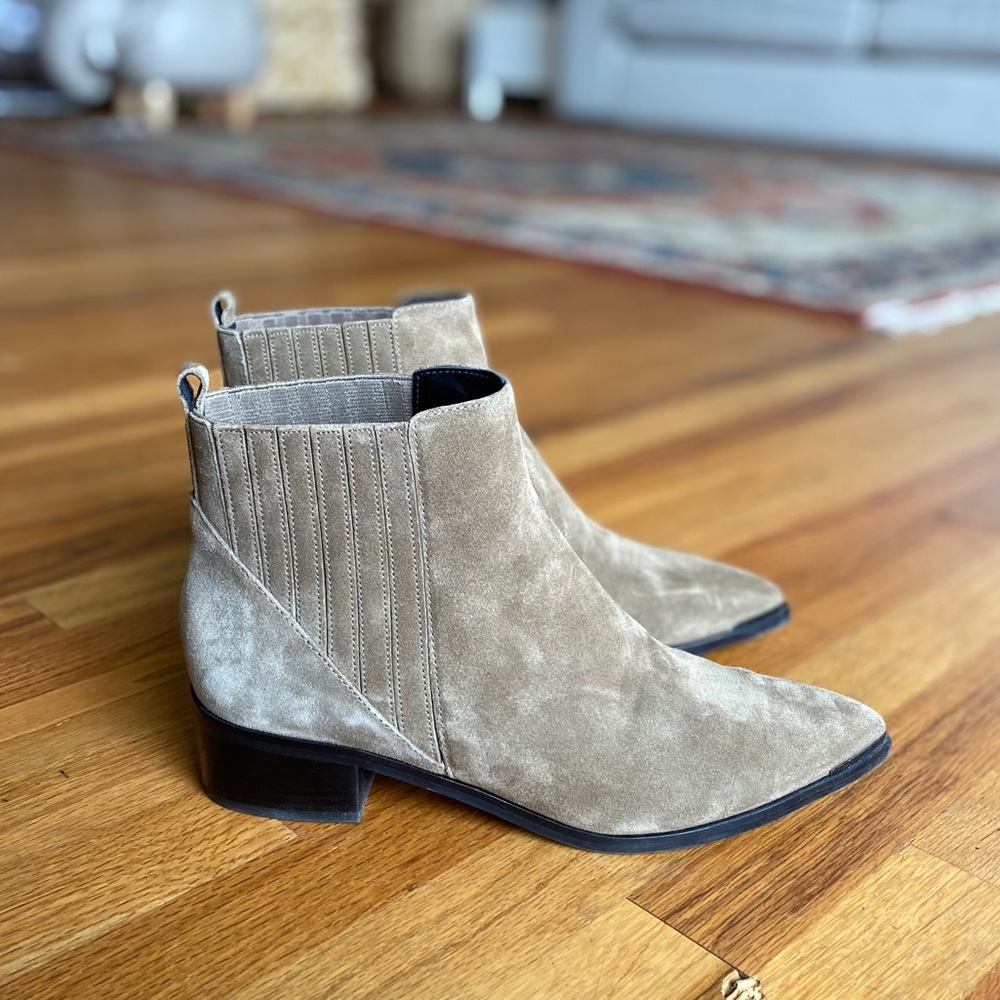 Marc Fisher LTD Yommi Chelsea Bootie Taupe 8.5